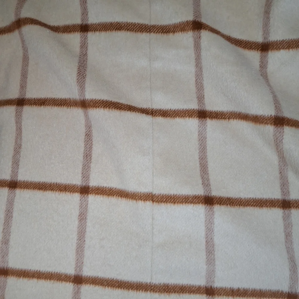 Joie Cream and Brown Plaid Blazer Women's Small Fits Like A Meduim Read #31 - Picture 6 of 7